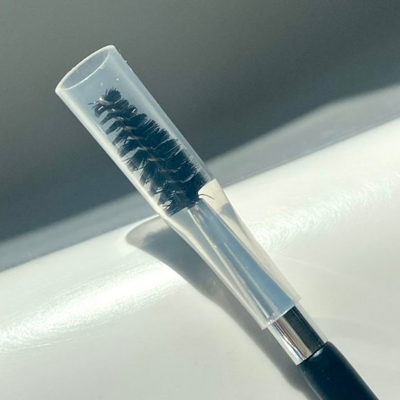 Anastasia Beverly Hills NWT 7B Dual Ended Precision Brow Brush and Spoolie - Picture 6 of 7
